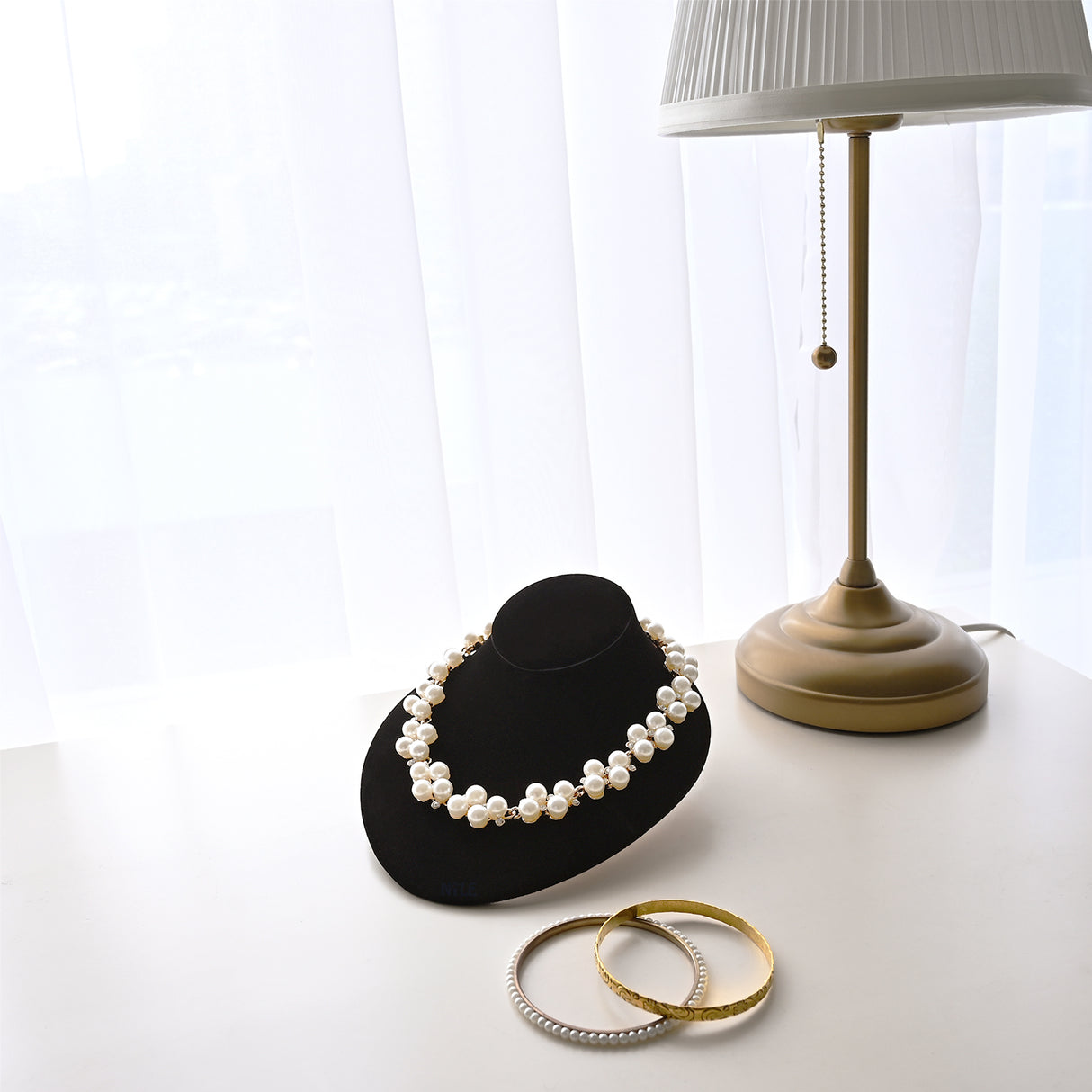 Lay-Down Necklace Bust Display-Nile Corp