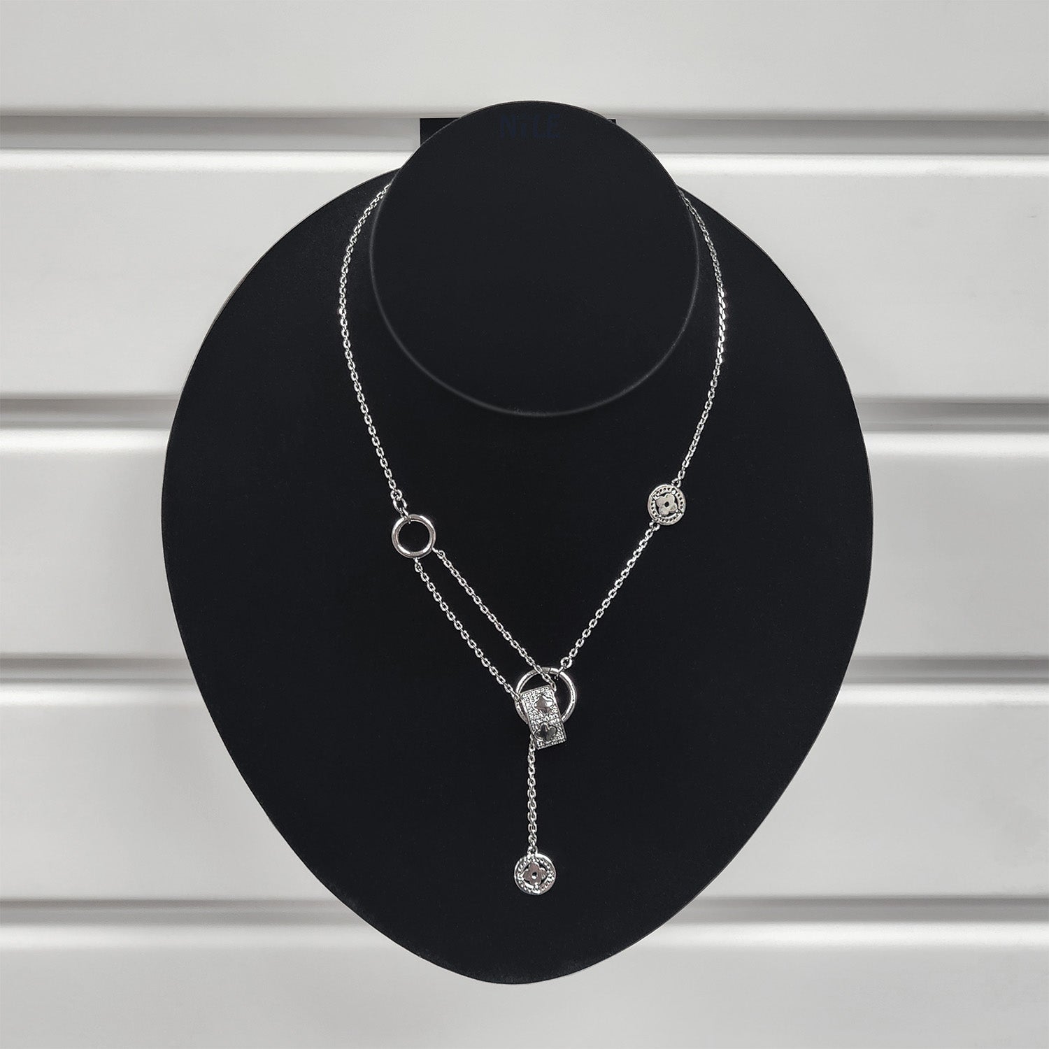 Slatwall Necklace Bust Displays-Nile Corp