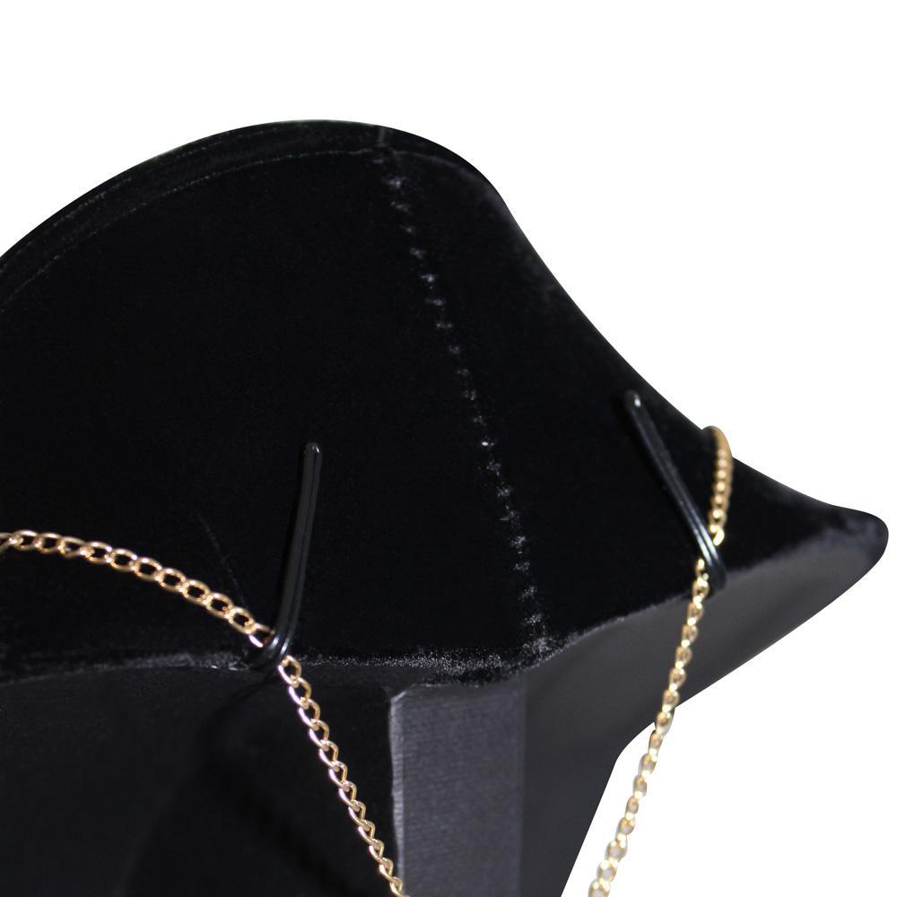 necklace display bust