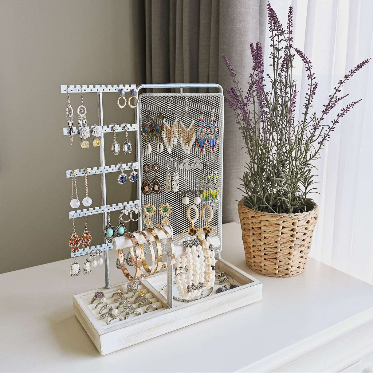 #DJP4231ATWH  Jewelry Organizer Display