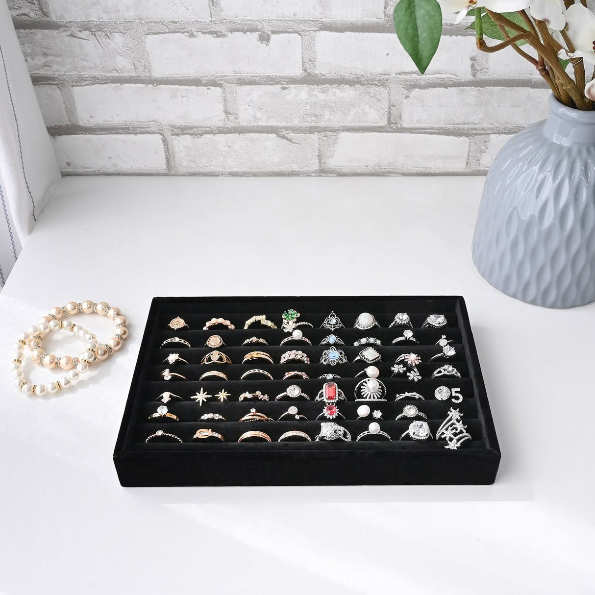 #DPR881BK Black Velvet Ring Tray Display