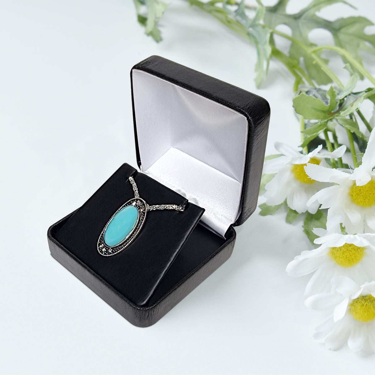 Pendant Box-Nile Corp