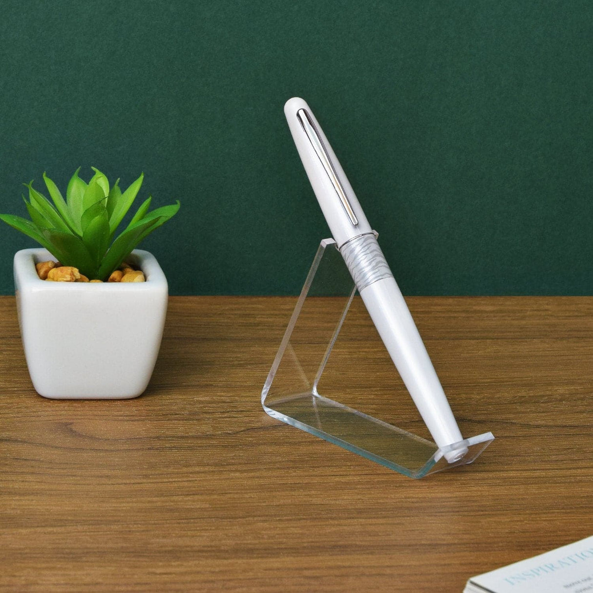 Pen Display-Nile Corp