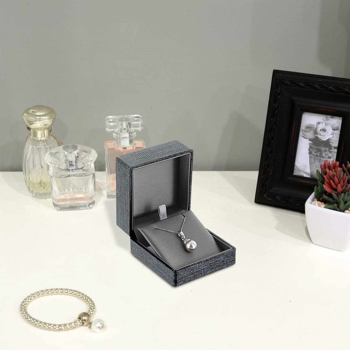 #JFP9 Elegant Texture Pendant Plastic Box