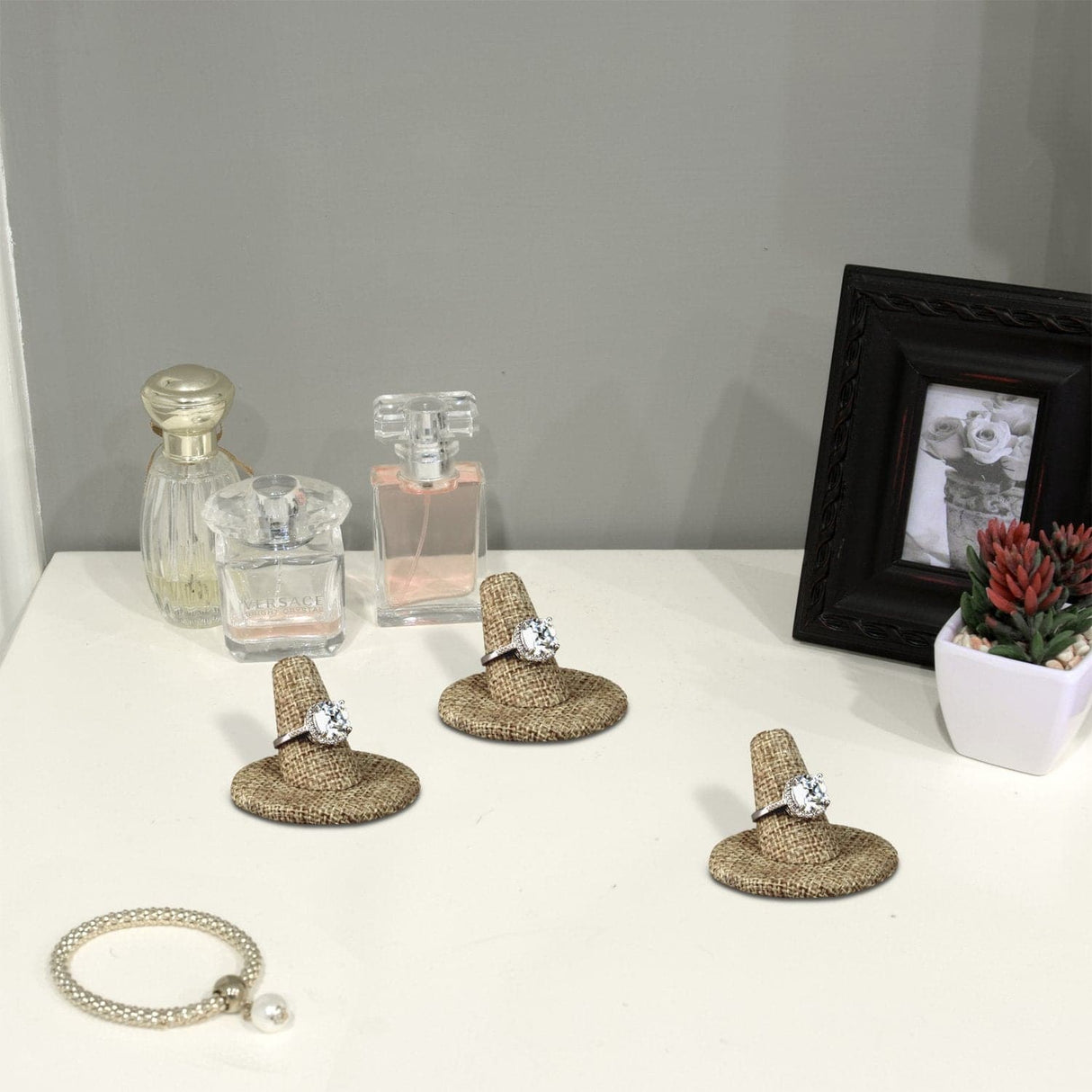 #RD-2442N Ring Display with Round Base Stand