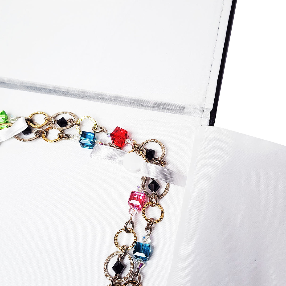 #75 Leatherette Necklace Folder