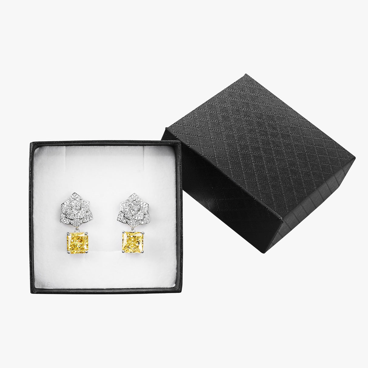 #BX9605 Diamond-Pattern Paper Cotton Filled Boxes