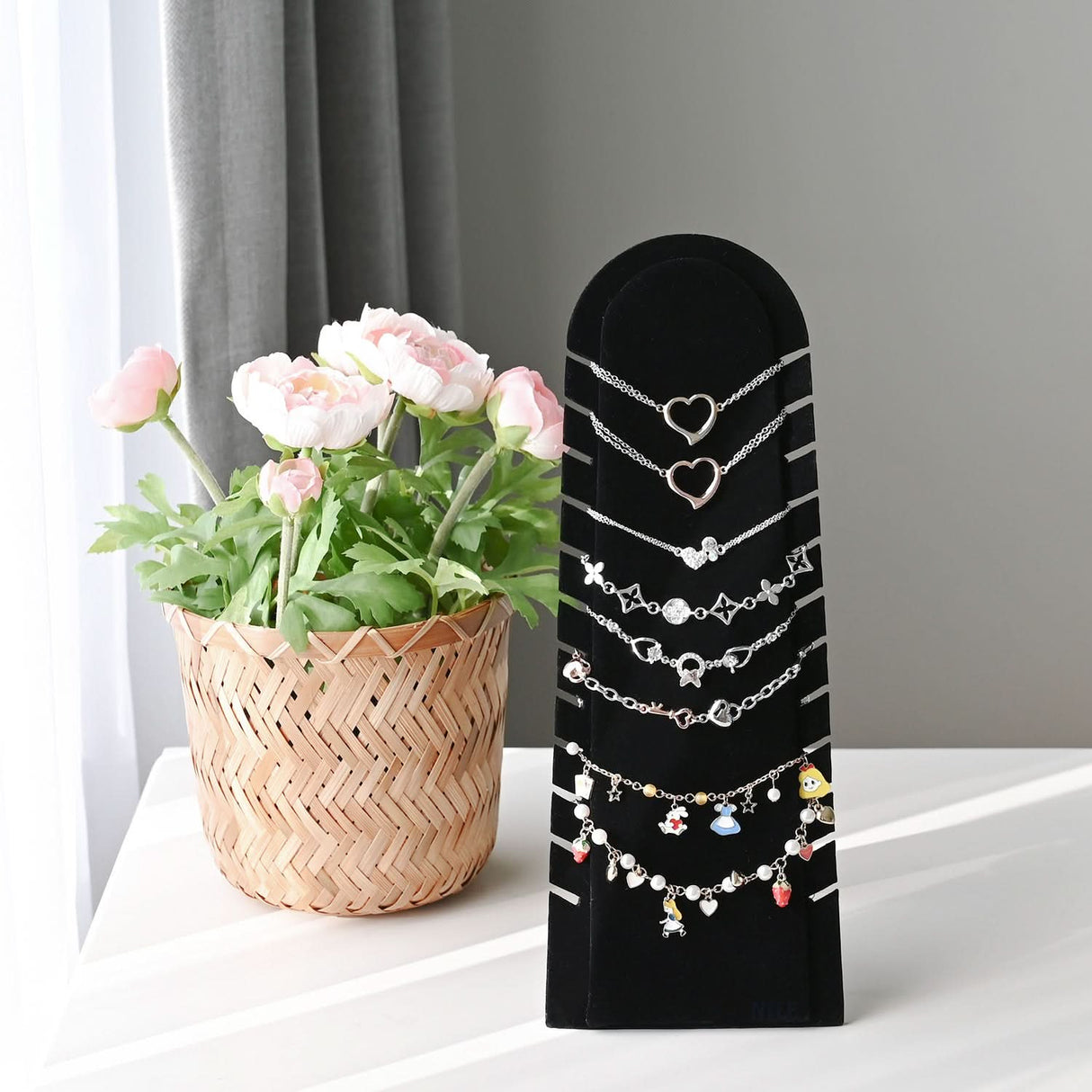  #DPJ7712 Bracelet Necklace and Chain Display Pad with Easel 