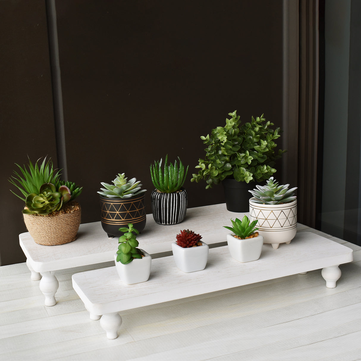 #WD2202 2Pcs wood retail display riser stands