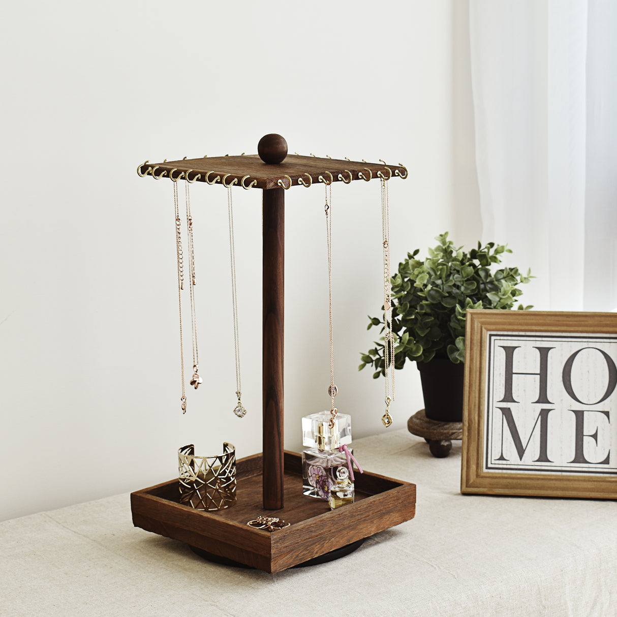 #WD2627  Rotating jewelry organizer