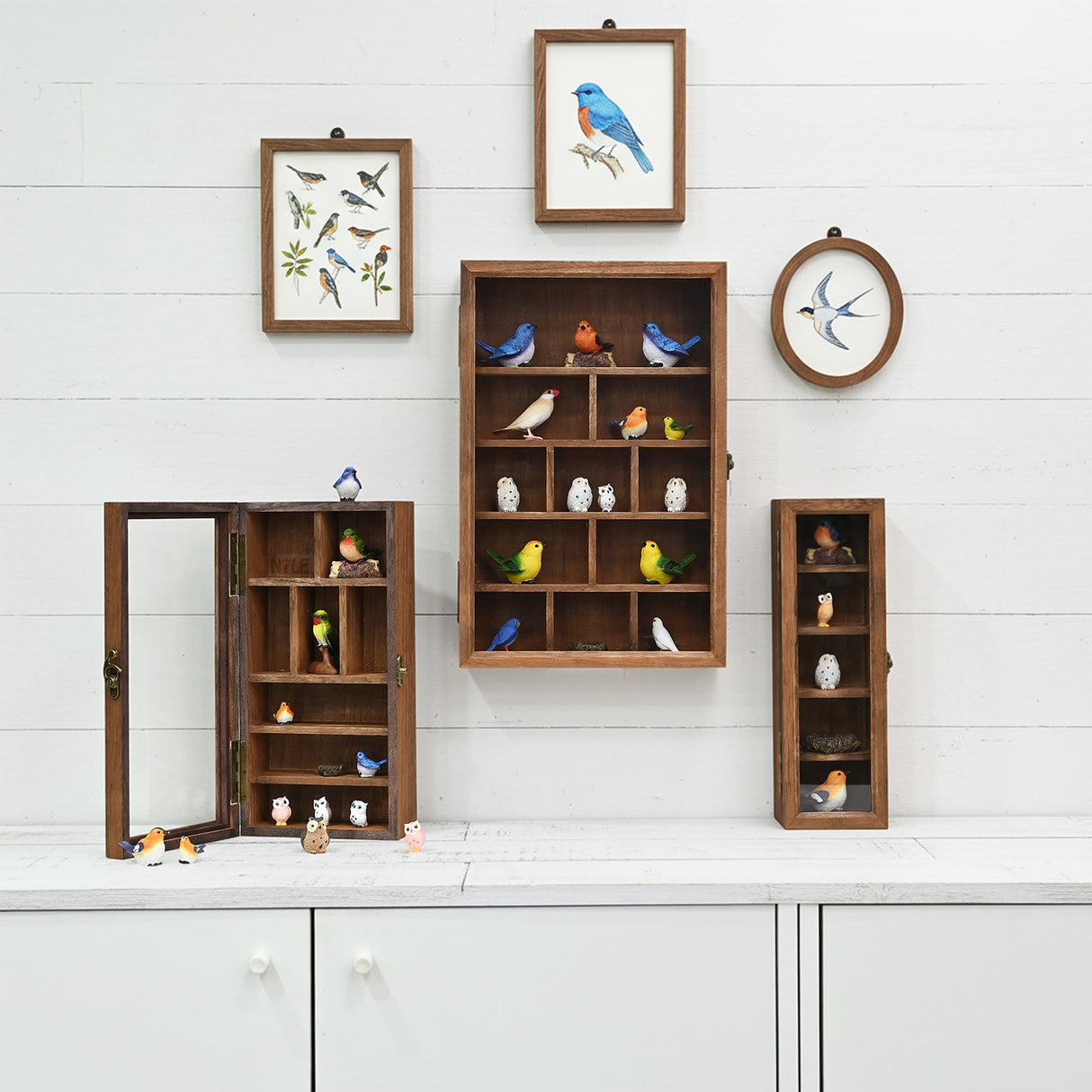 #WD5793 3-Pc Wall-Mounted Wooden Cubby Display Shelf with Glass Door