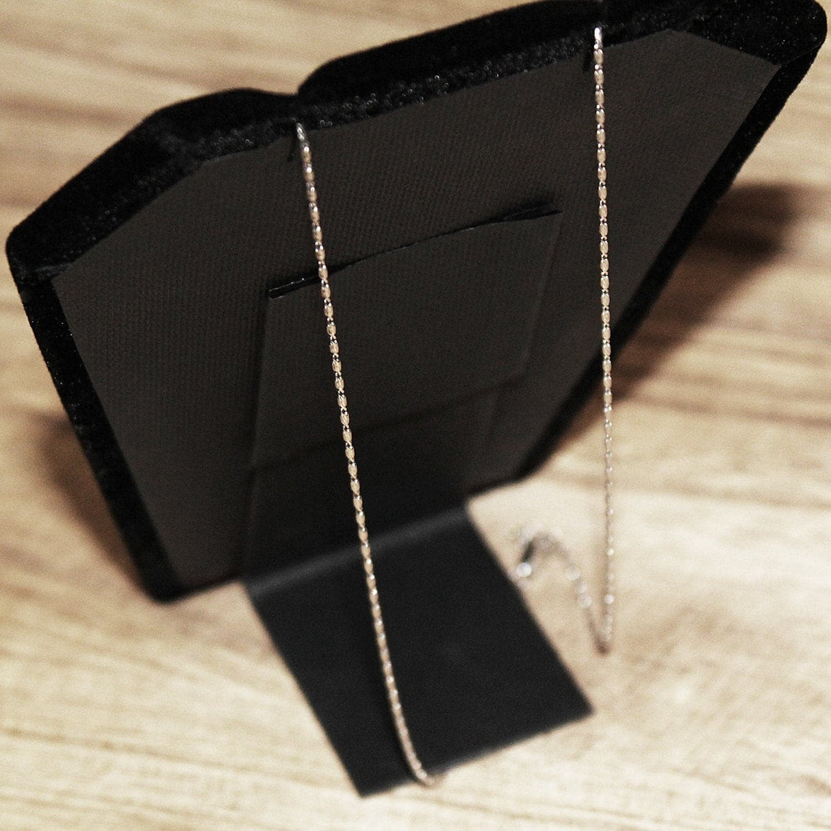 Earring Stand -Nile Corp