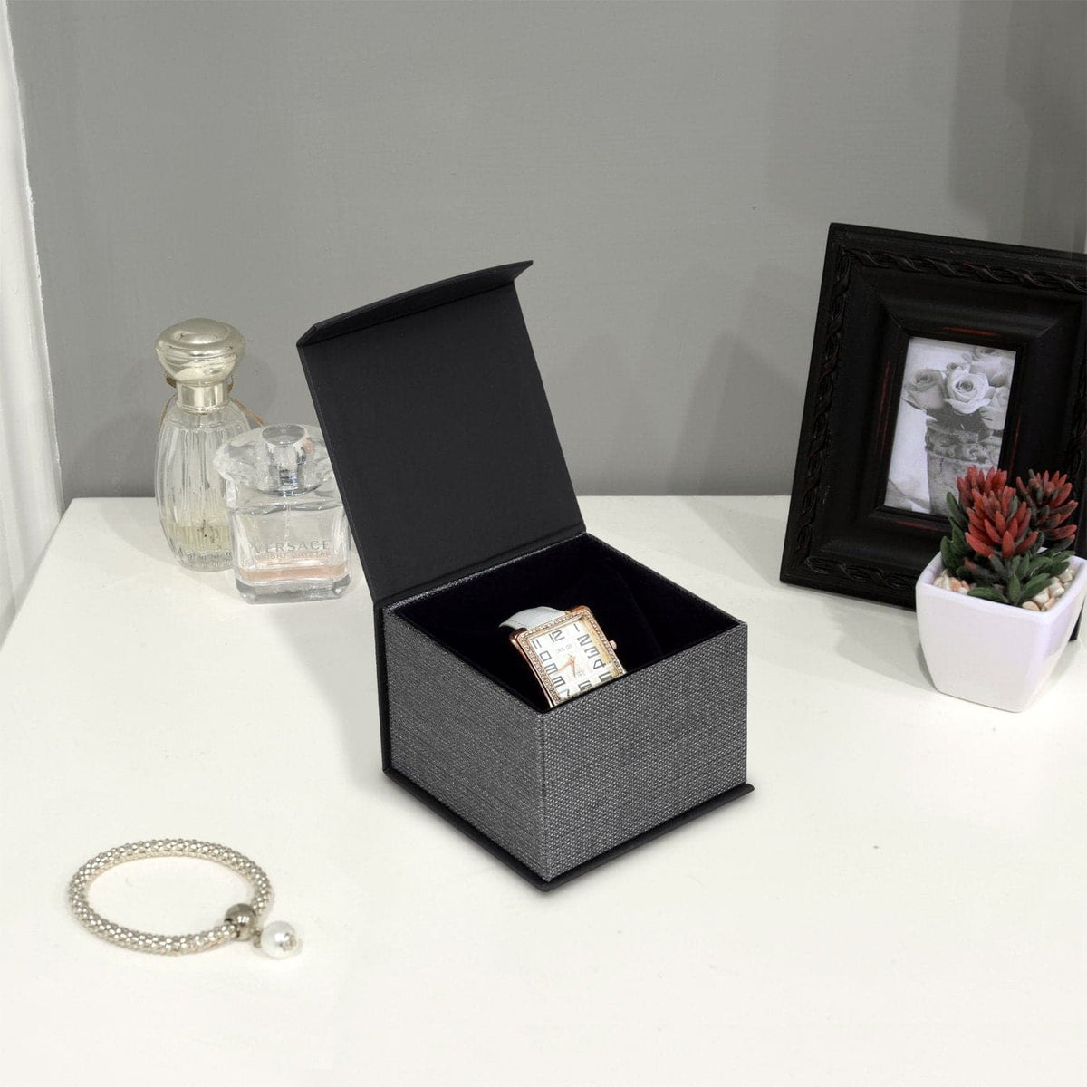 #PMW2-M23 Elegant Mesh Gray Magnetic Watch Box